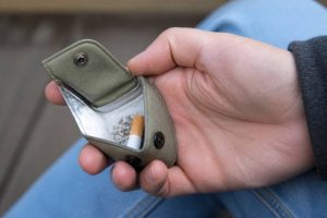 Cendrier de poche publicitaire : un objet pratique et responsable pour votre communication